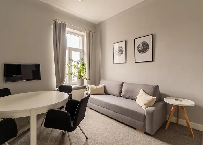 Concierge Wilcza * Warszawa