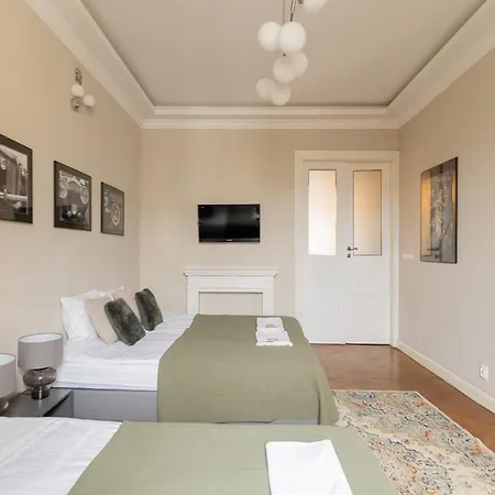 Concierge Wilcza Apartment *